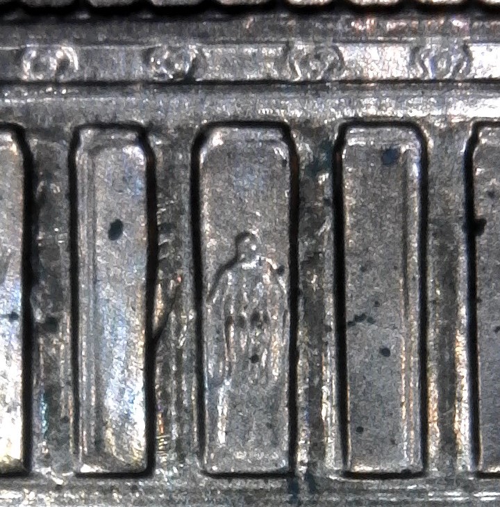 2005-Lincoln-Memorial-Cent-Column-Bar-DDR-Look-On-The-Right-Side.